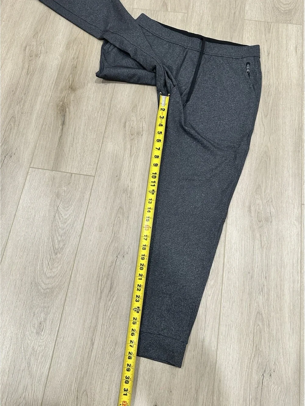 NWT Men’s Nobull Game Changer Joggers Size 33x28 Grey